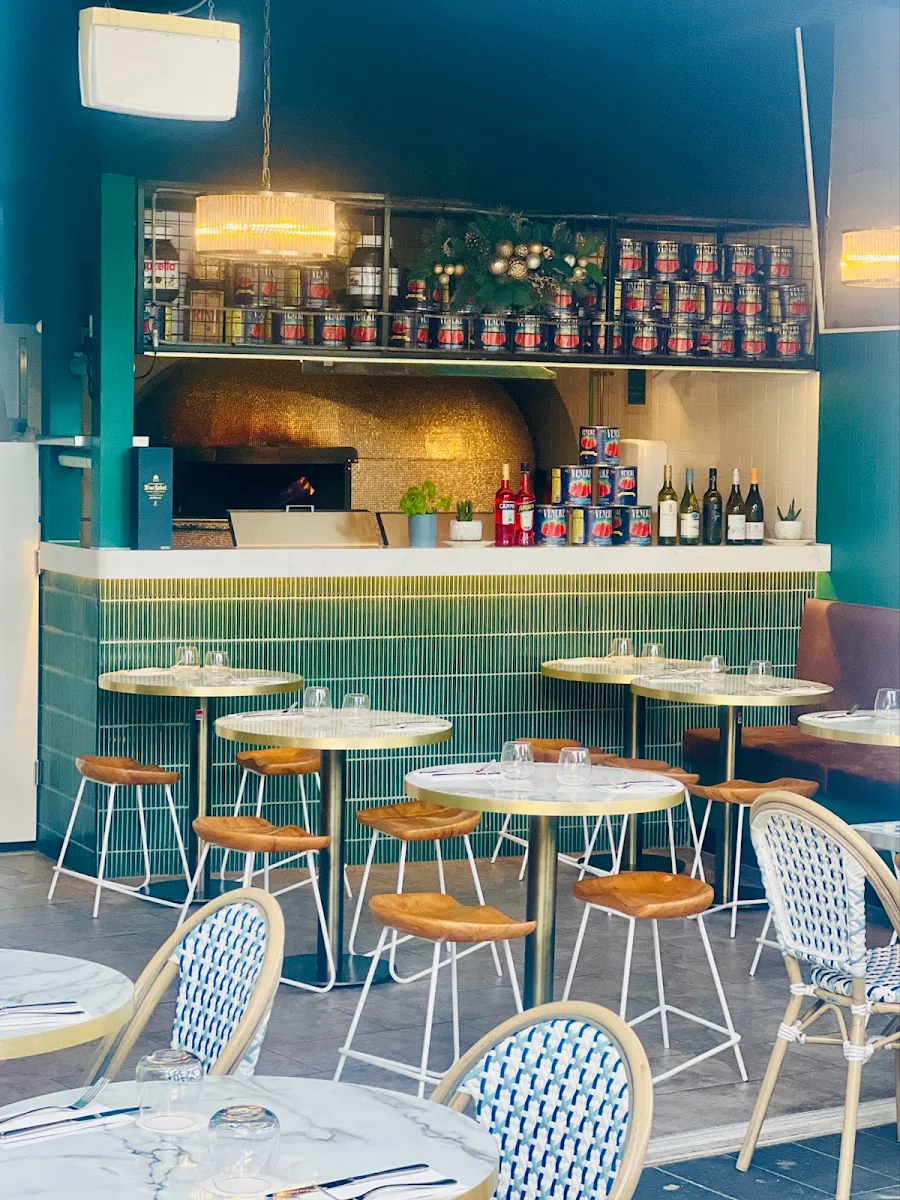 Vibe, In Forno Charlestown