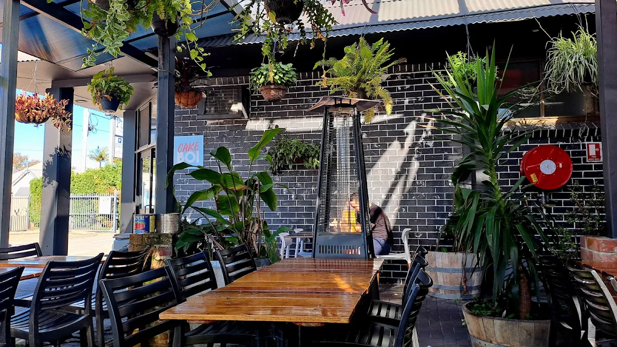 Vibe, In Forno Charlestown