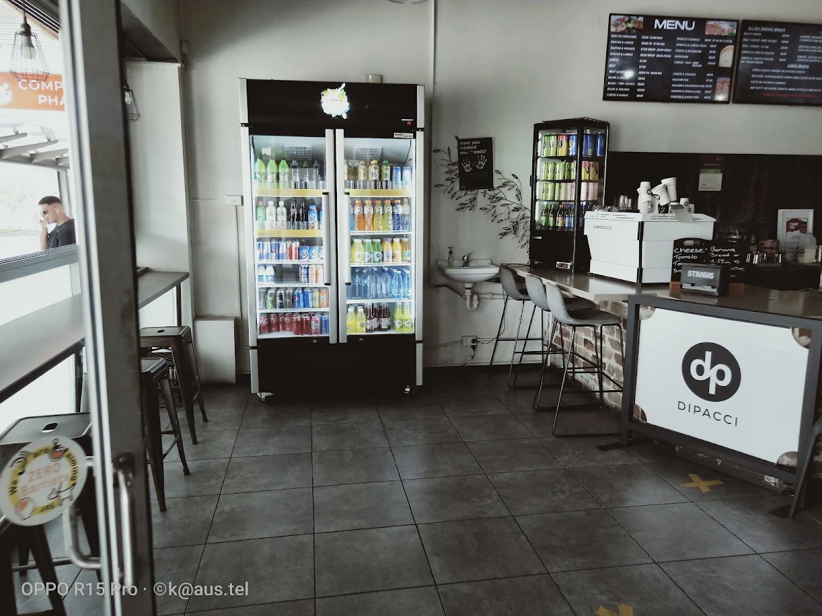 Vibe, LA Moosh Bakery Cafe