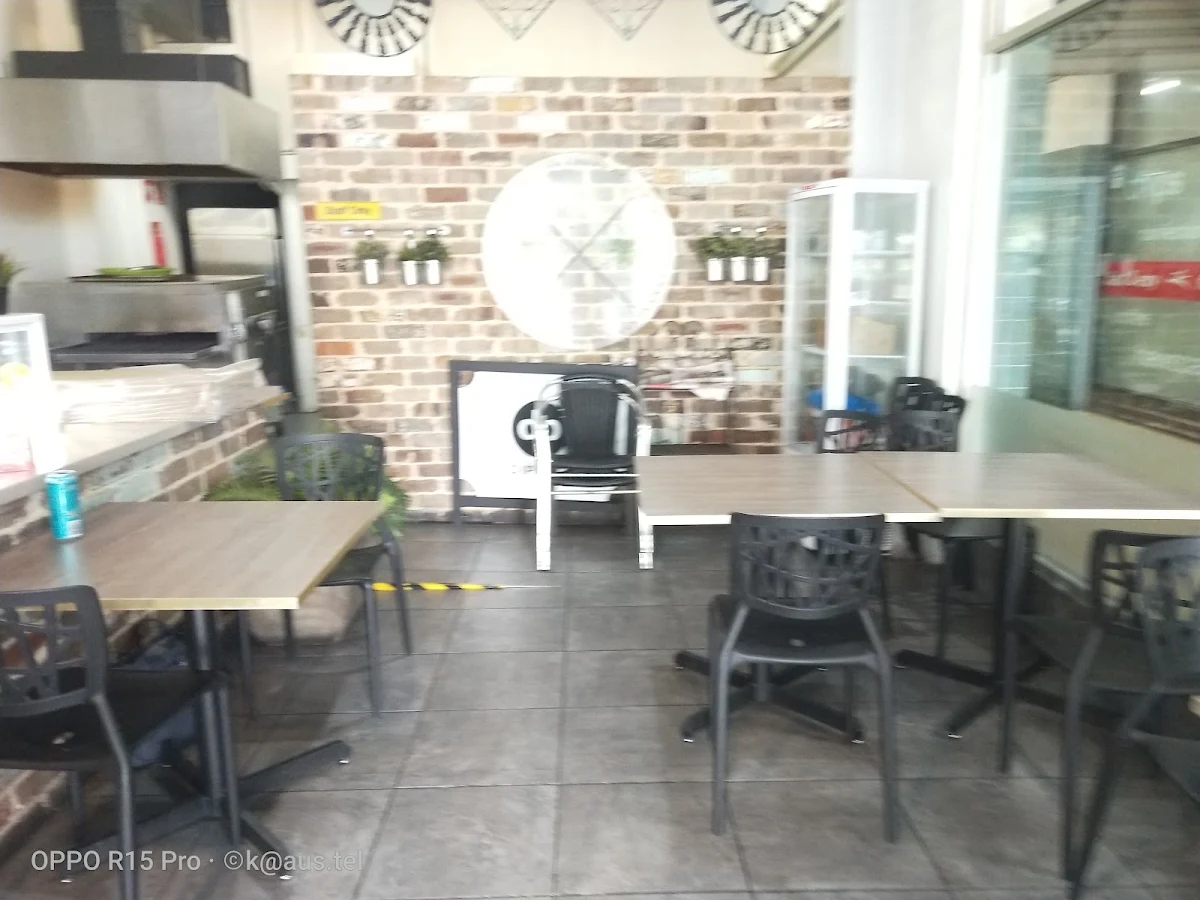 Vibe, LA Moosh Bakery Cafe