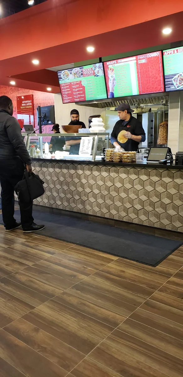 Vibe, Lazeez Shawarma