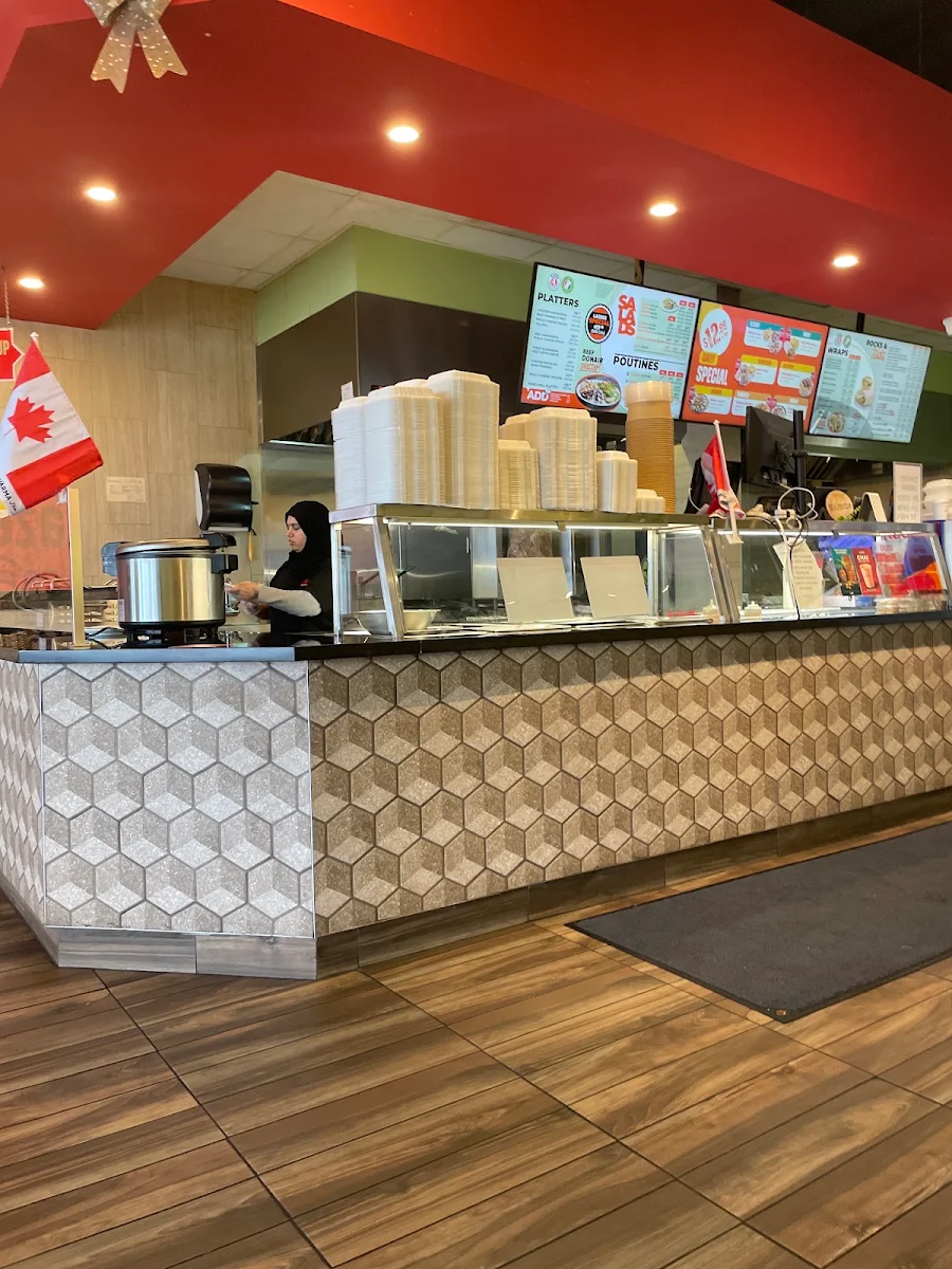 Vibe, Lazeez Shawarma