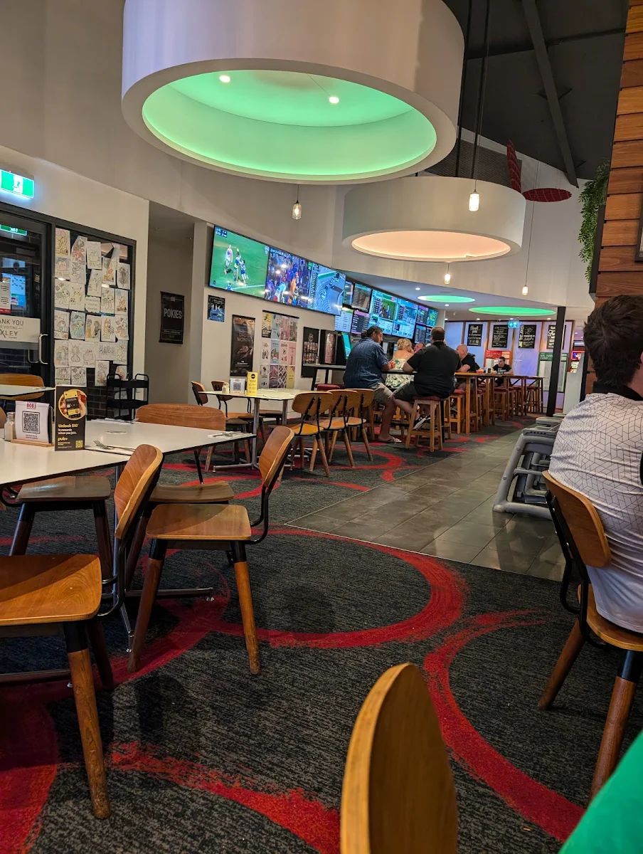 Vibe, Oxley Tavern