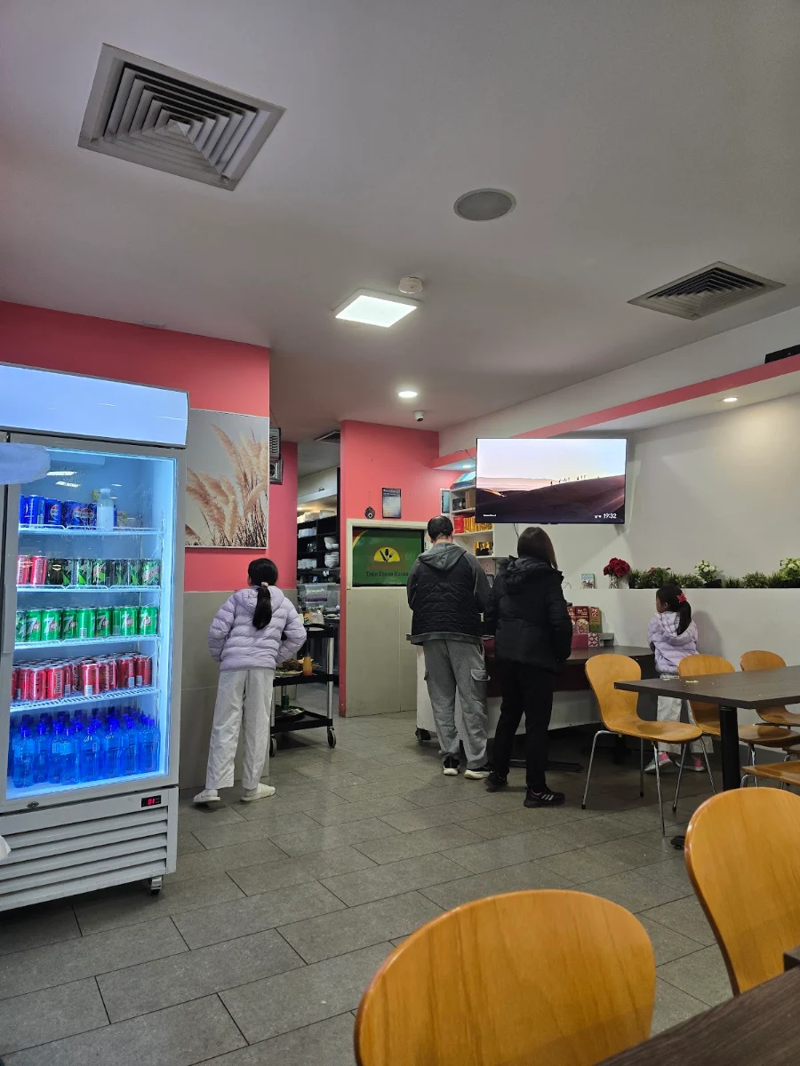 Vibe, Tolo Kabab House