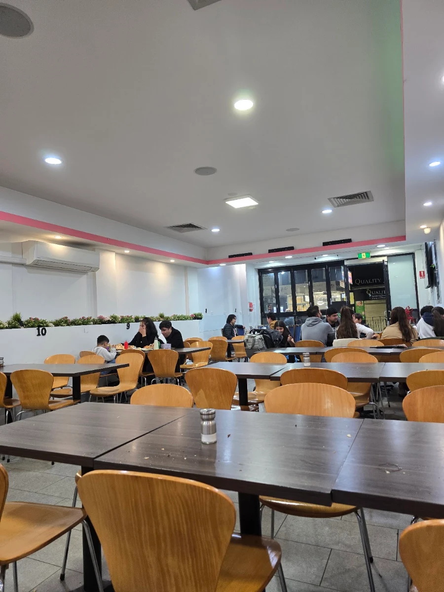Vibe, Tolo Kabab House