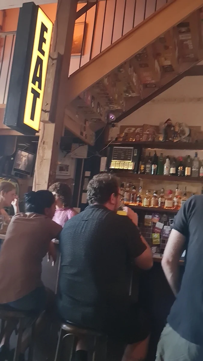 Vibe, The Thornbury Local