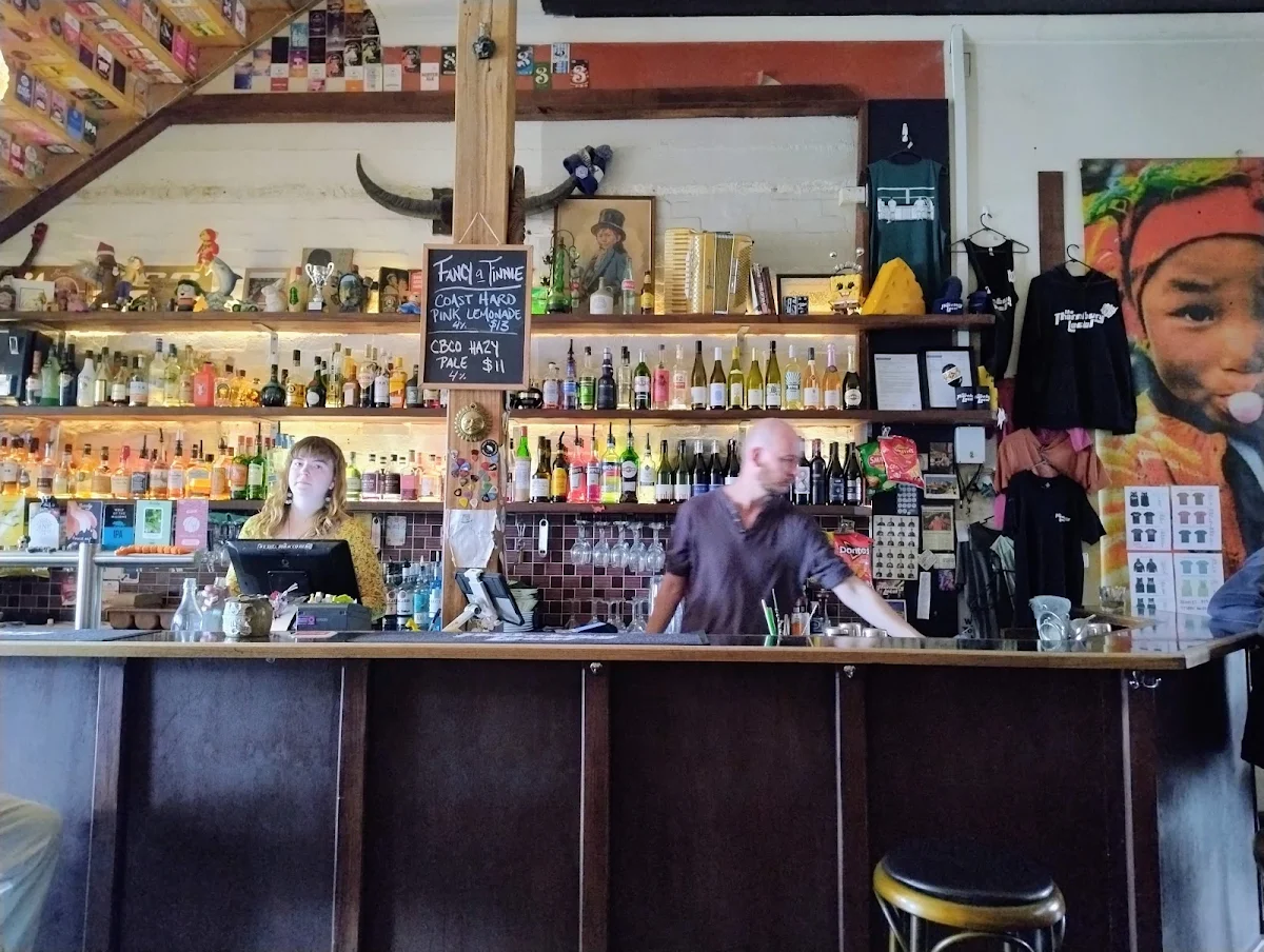 Vibe, The Thornbury Local