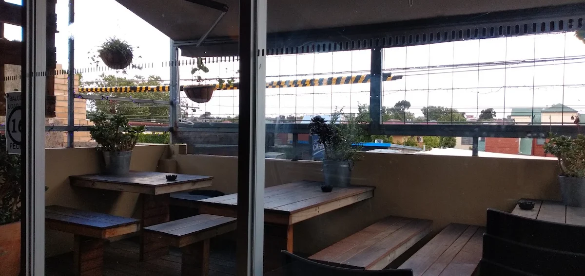 Vibe, The Thornbury Local