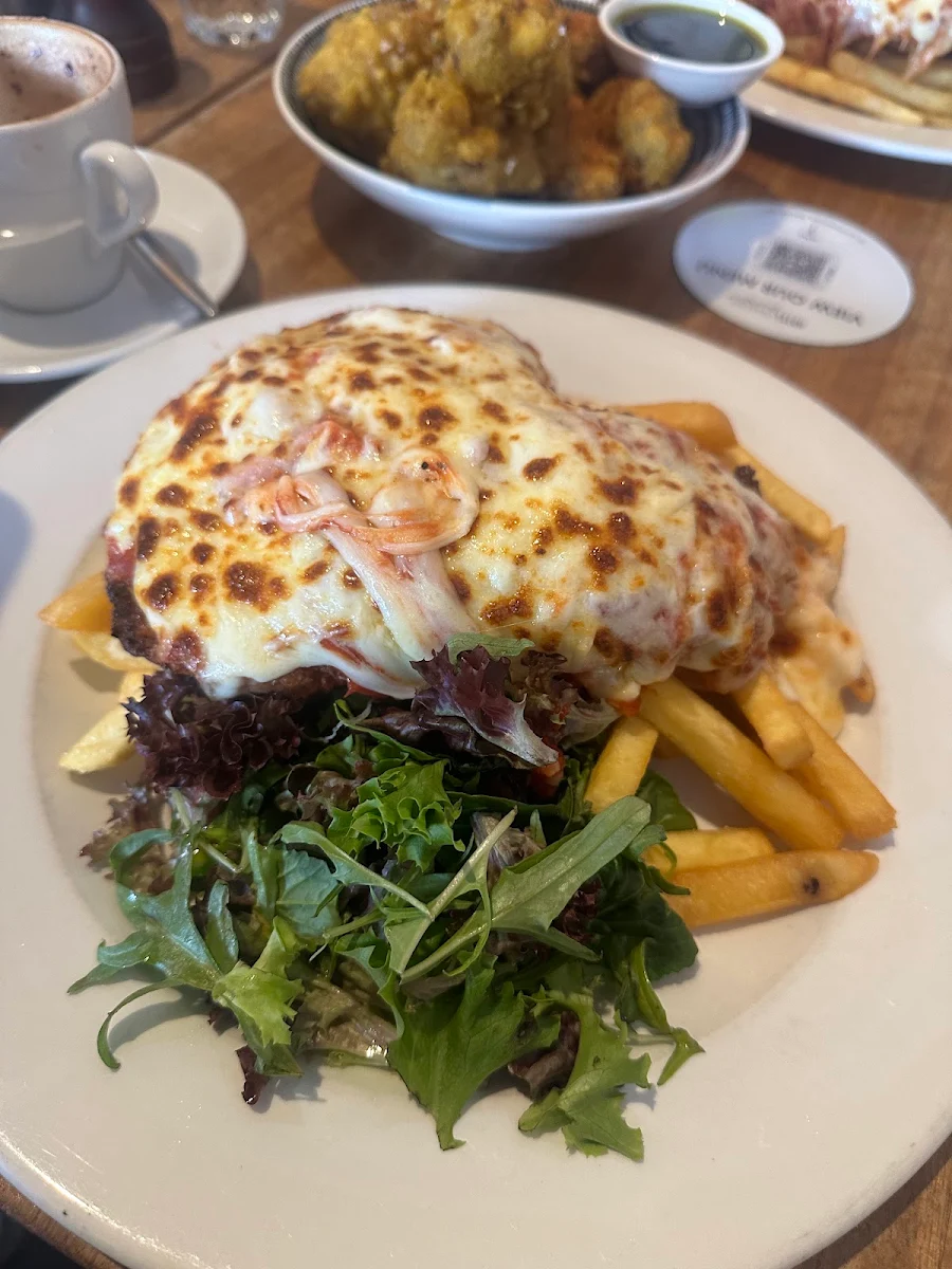 Food & drink, KOUKLA CAFE