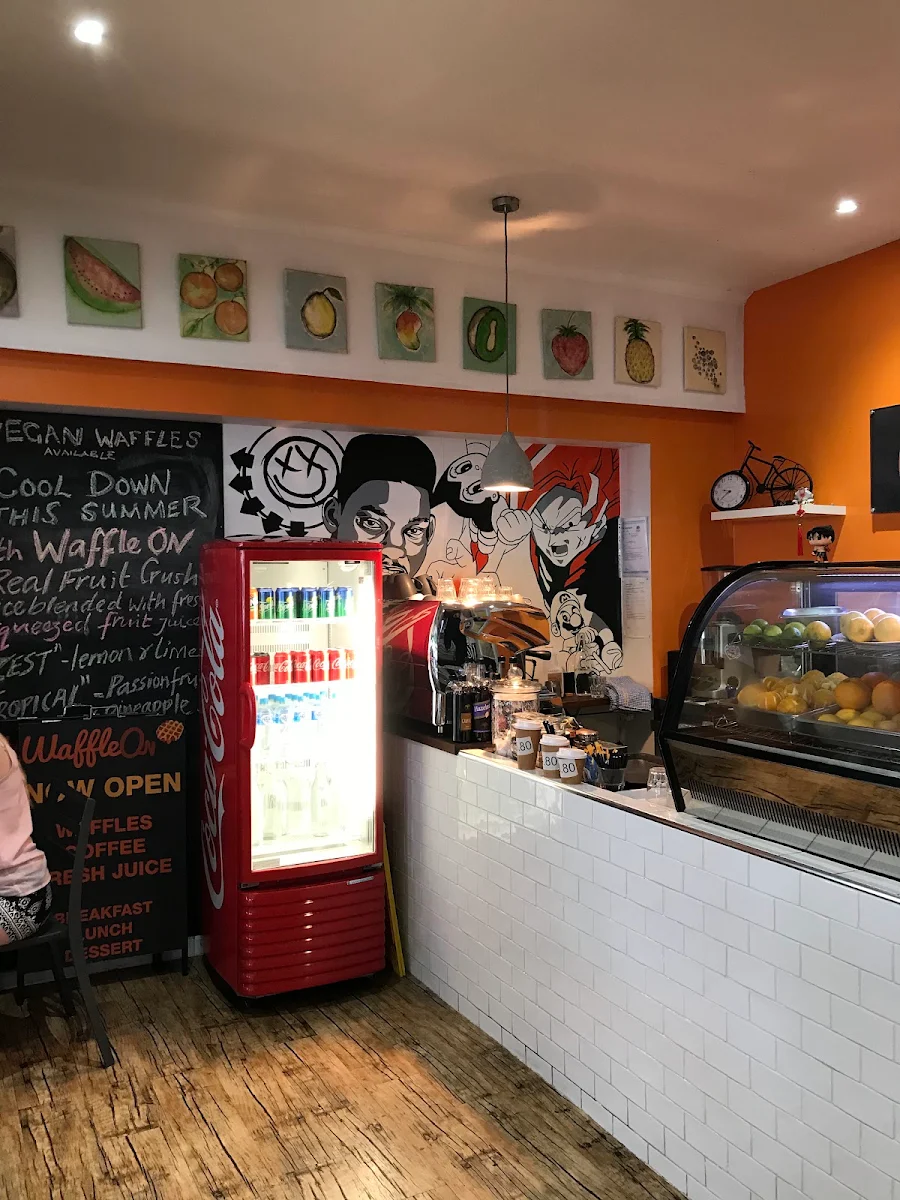 Vibe, Waffle On Cairns