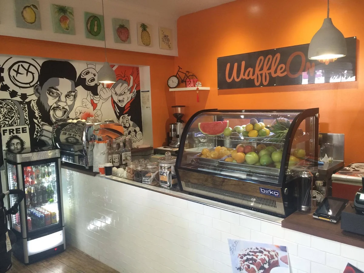 Vibe, Waffle On Cairns