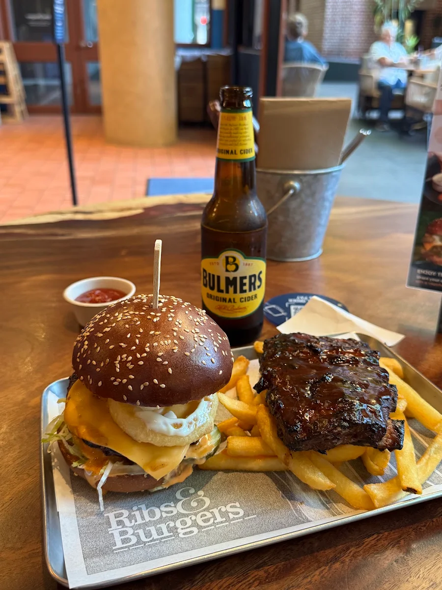 Food & drink, Ribs & Burgers Perth CBD
