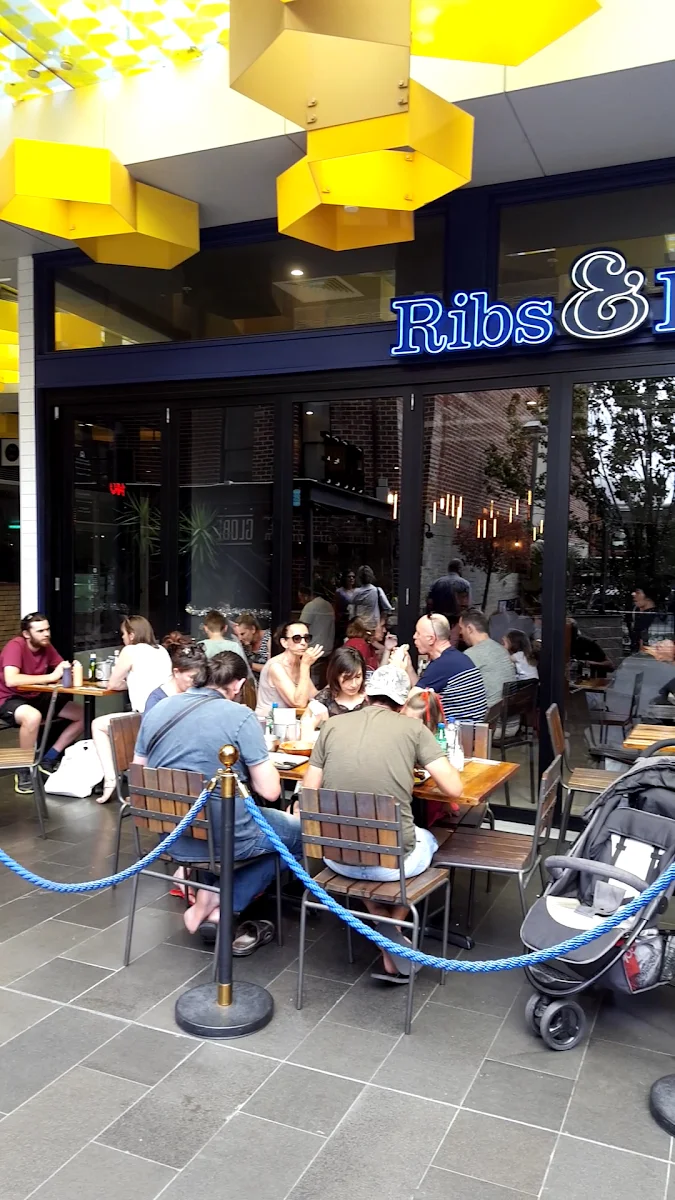 Vibe, Ribs & Burgers Perth CBD
