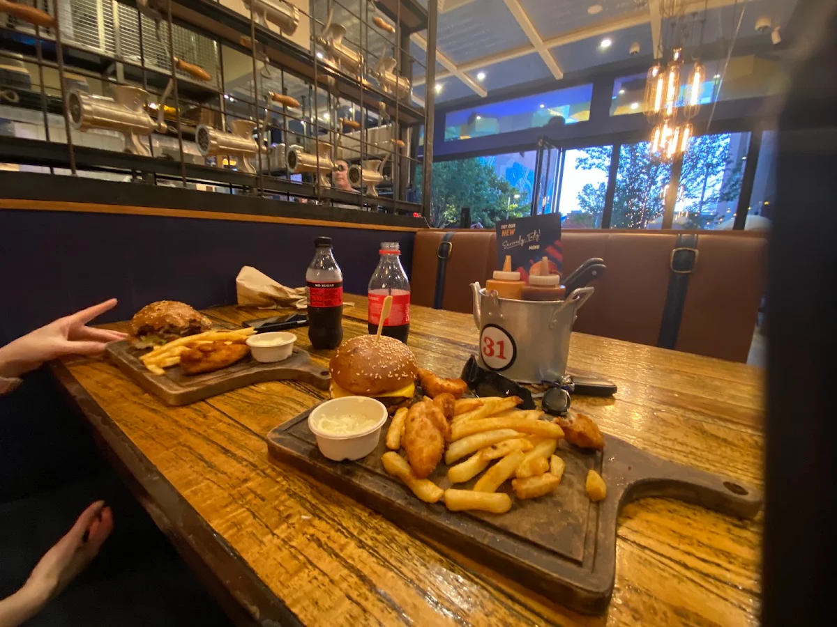 Vibe, Ribs & Burgers Perth CBD