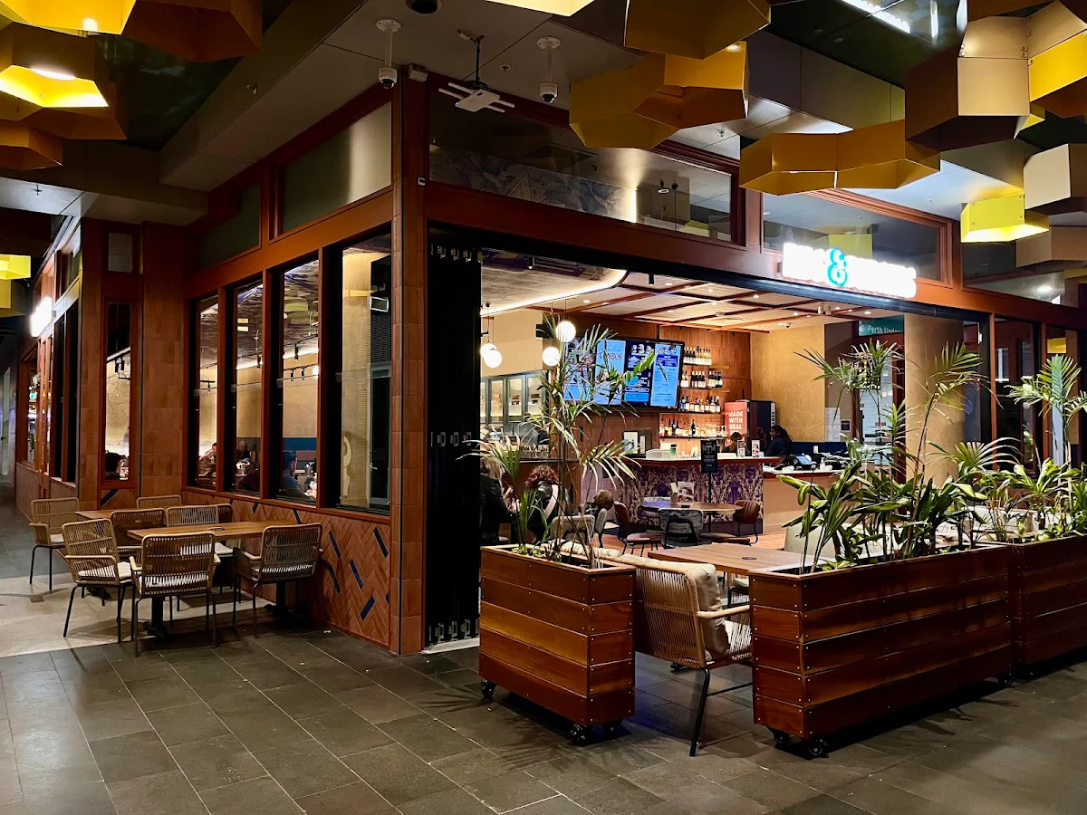 Vibe, Ribs & Burgers Perth CBD