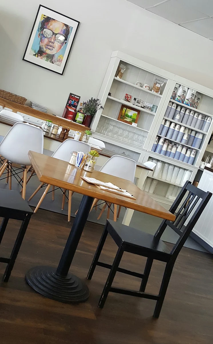 Vibe, Two Teaspoons Cafe & Restaurant