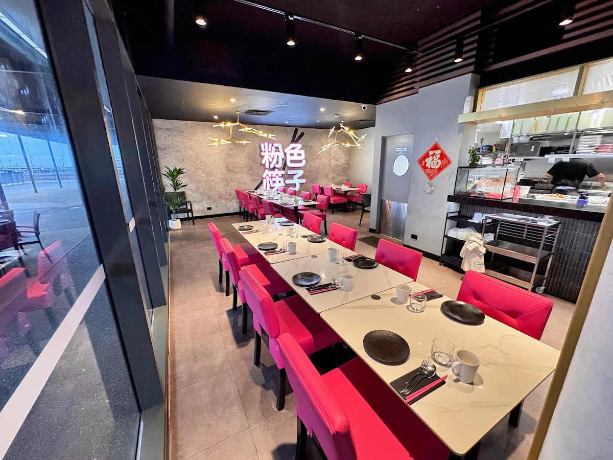 Vibe, Pink Chopstix