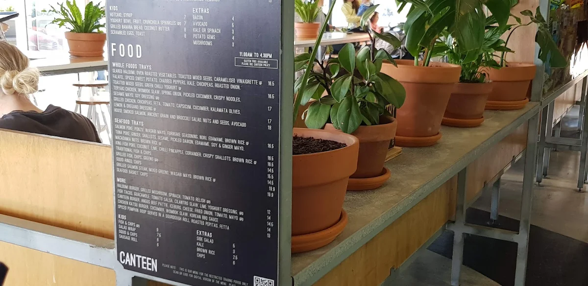 Menu, Island Market Trigg