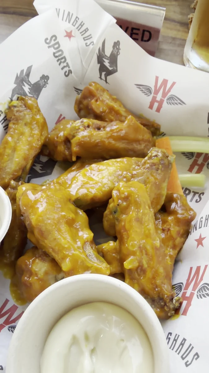 Food & drink, Winghaus Entertainment Quarter