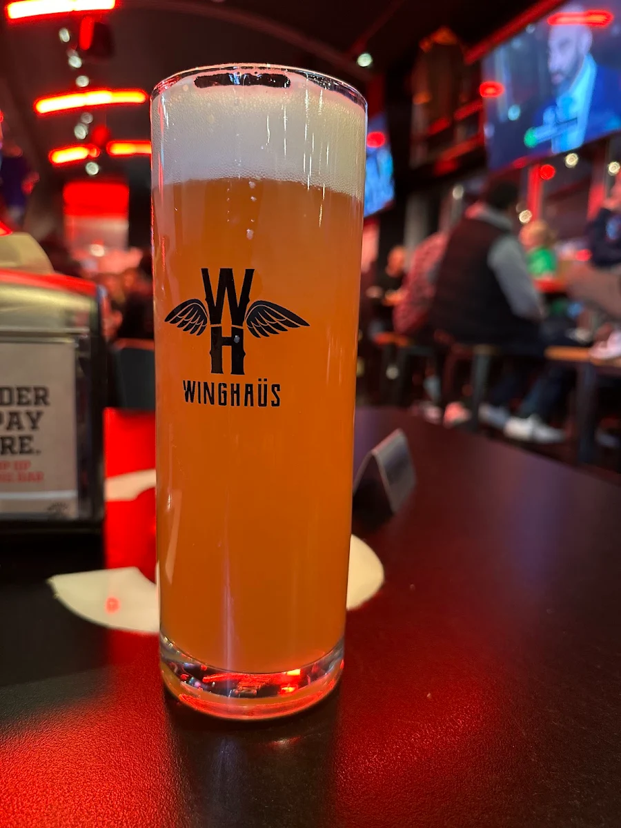 Food & drink, Winghaus Entertainment Quarter