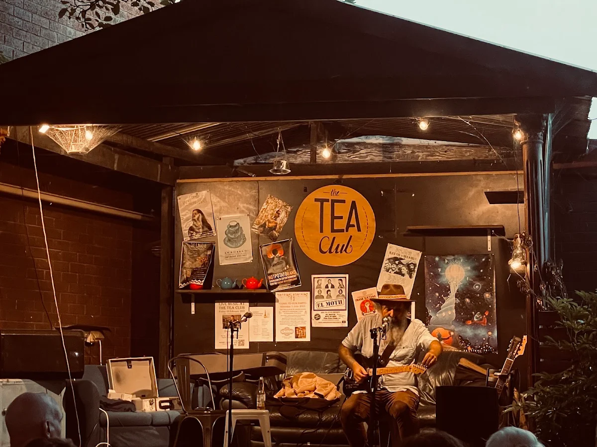 Vibe, The Tea Club Cafe