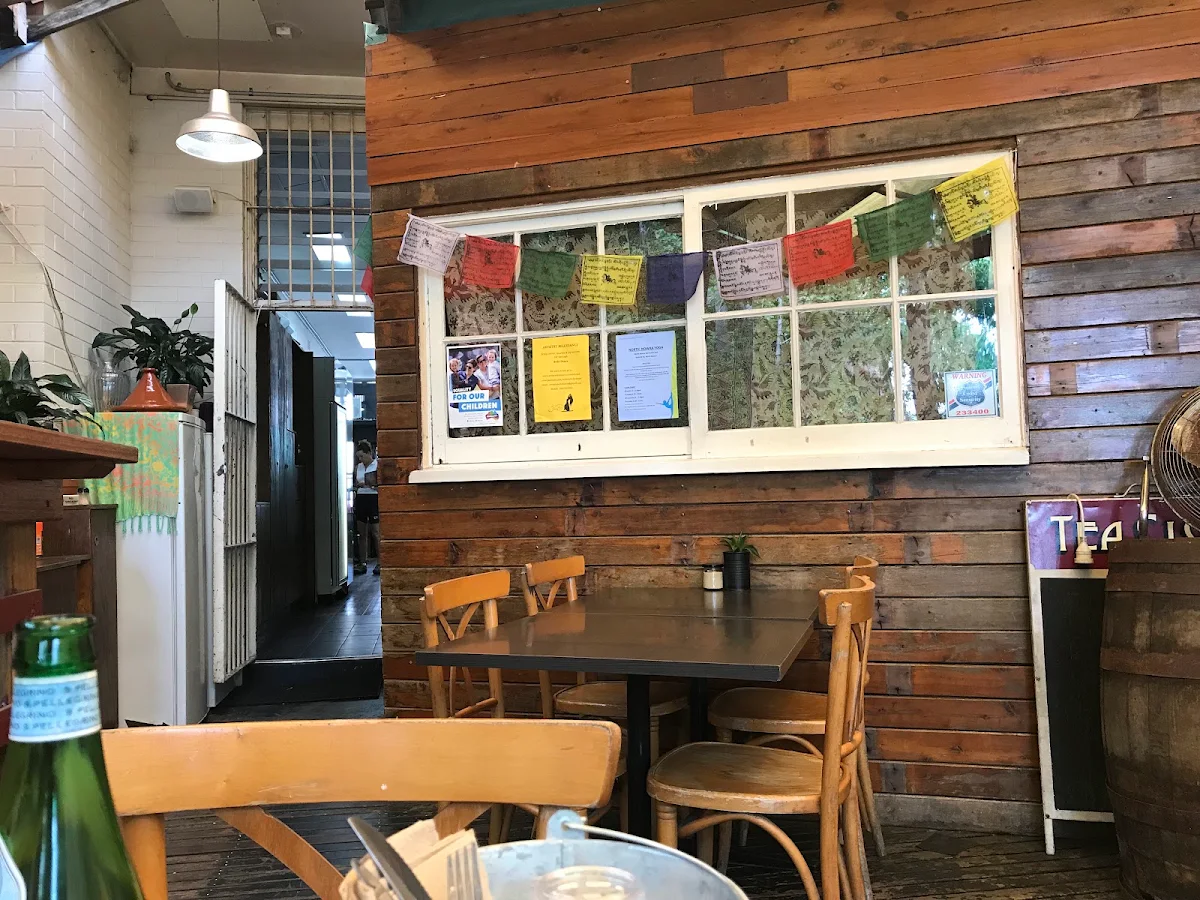 Vibe, The Tea Club Cafe