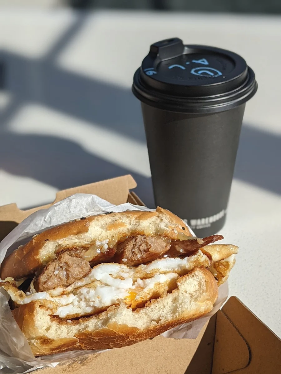 Food & drink, Le Pavilion Cafe