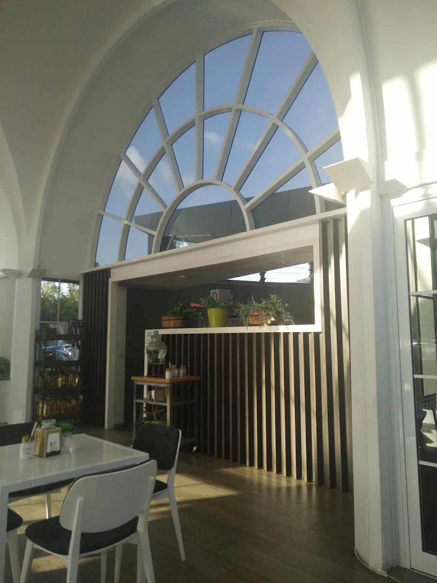 Vibe, Le Pavilion Cafe