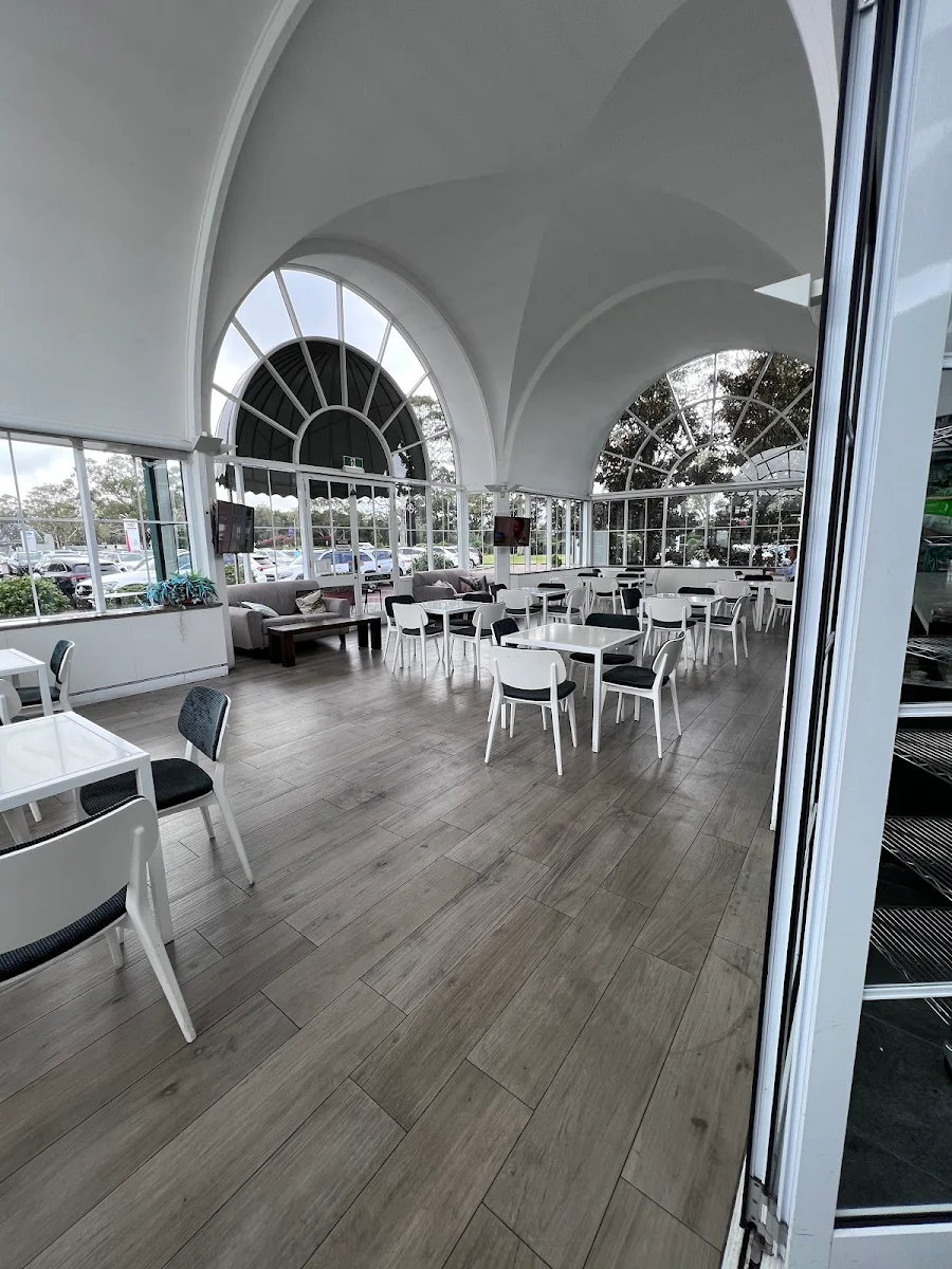 Vibe, Le Pavilion Cafe