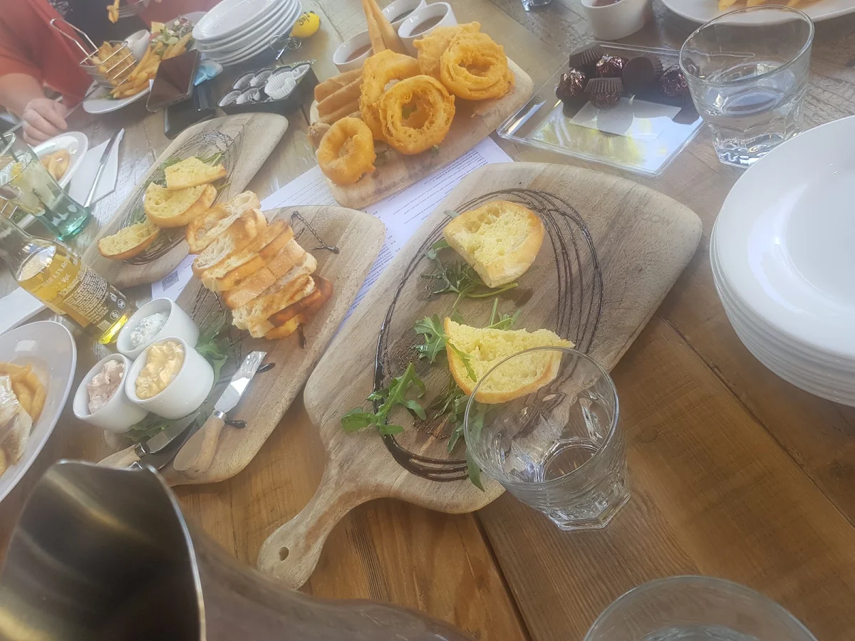 Food & drink, The Office Wine Bar & Lounge