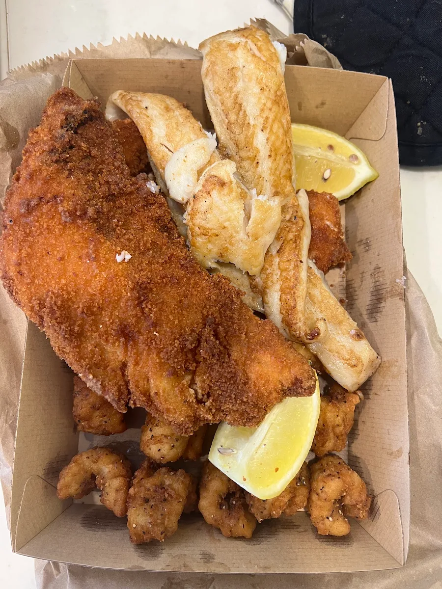 Food & drink, Fresh And Cooked Seafood