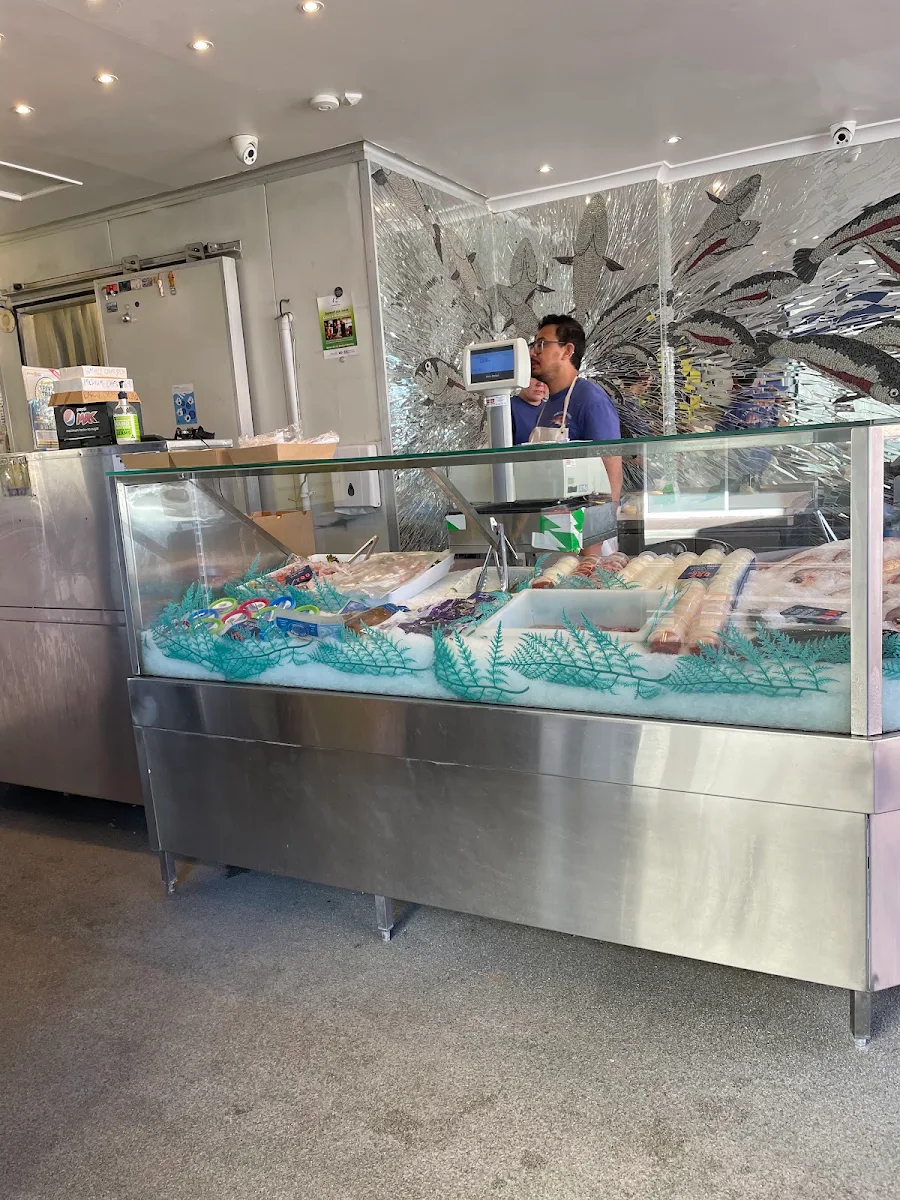 Vibe, Fresh And Cooked Seafood
