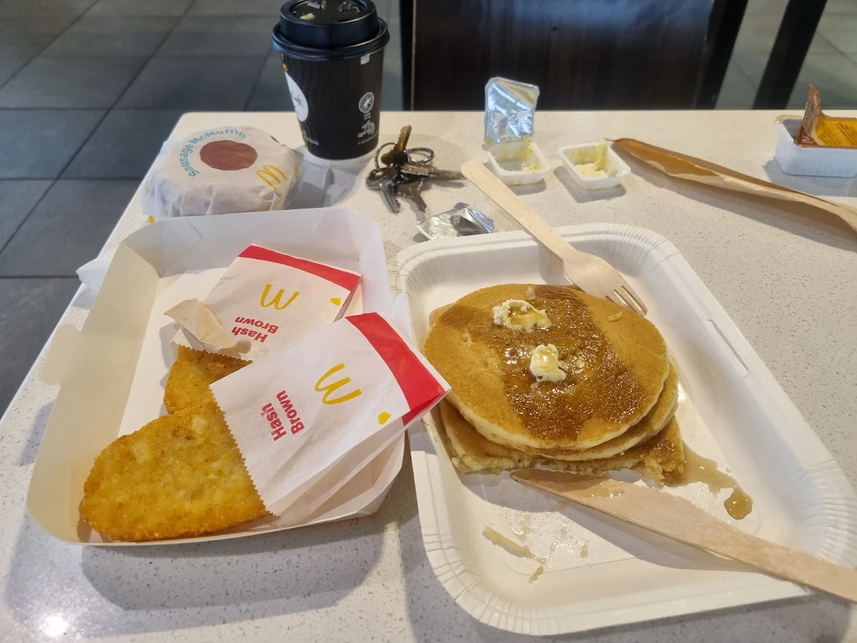 Food & drink, McDonald's Elizabeth Shopping Centre