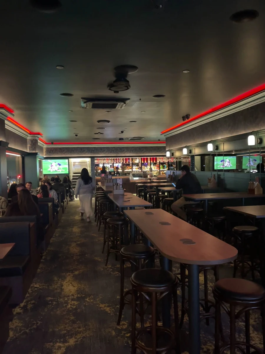 Vibe, M Bar