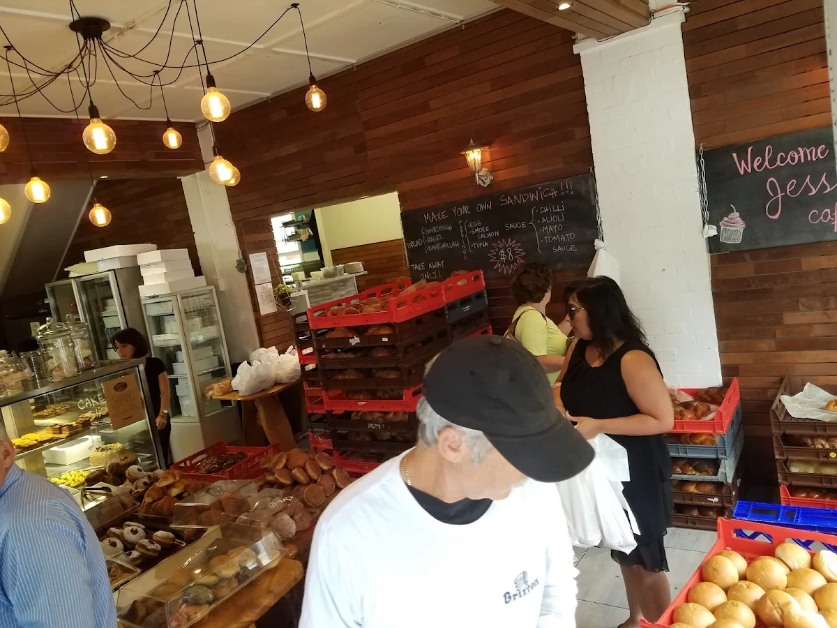 Vibe, Jesse's Cafe