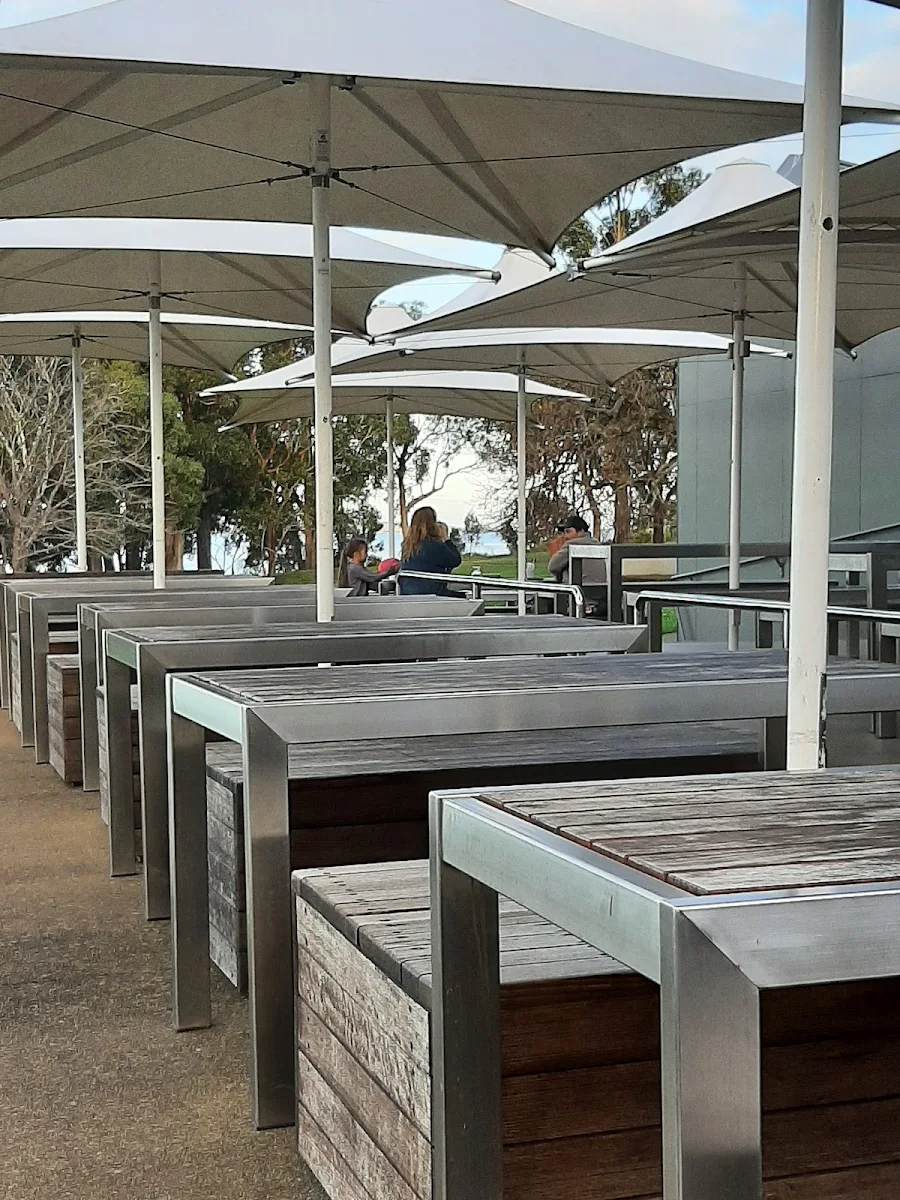 Vibe, Peppermint Bay & Peppermint Bay Cruises
