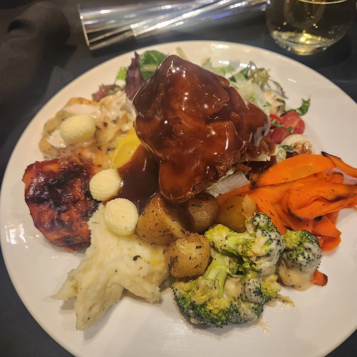 Food & drink, The Well Public House at Elements Casino Chilliwack