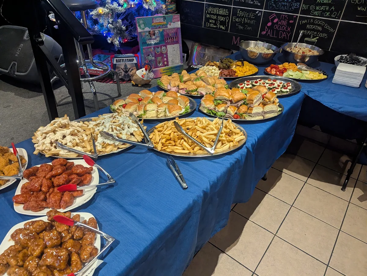 Food & drink, Tracie's Place Restaurant and Karaoke