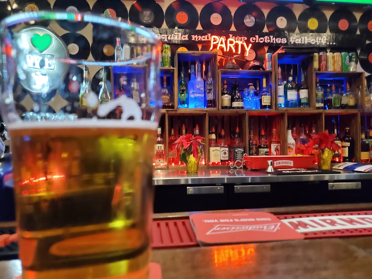 Vibe, Tracie's Place Restaurant and Karaoke