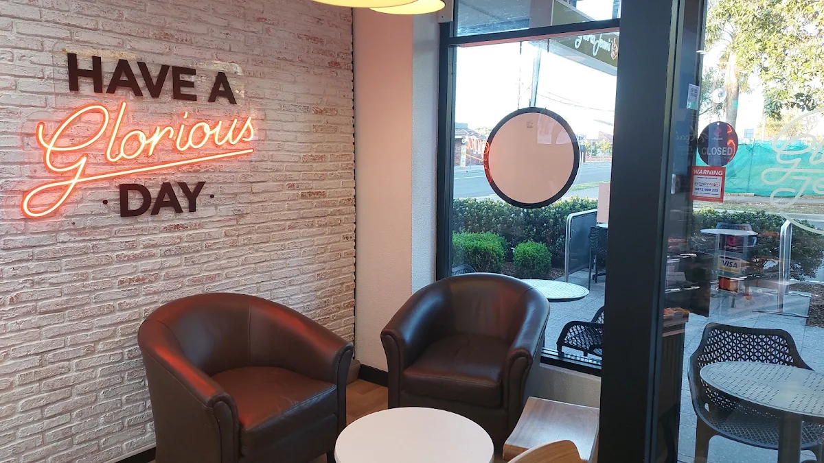 Vibe, Gloria Jean's Padstow