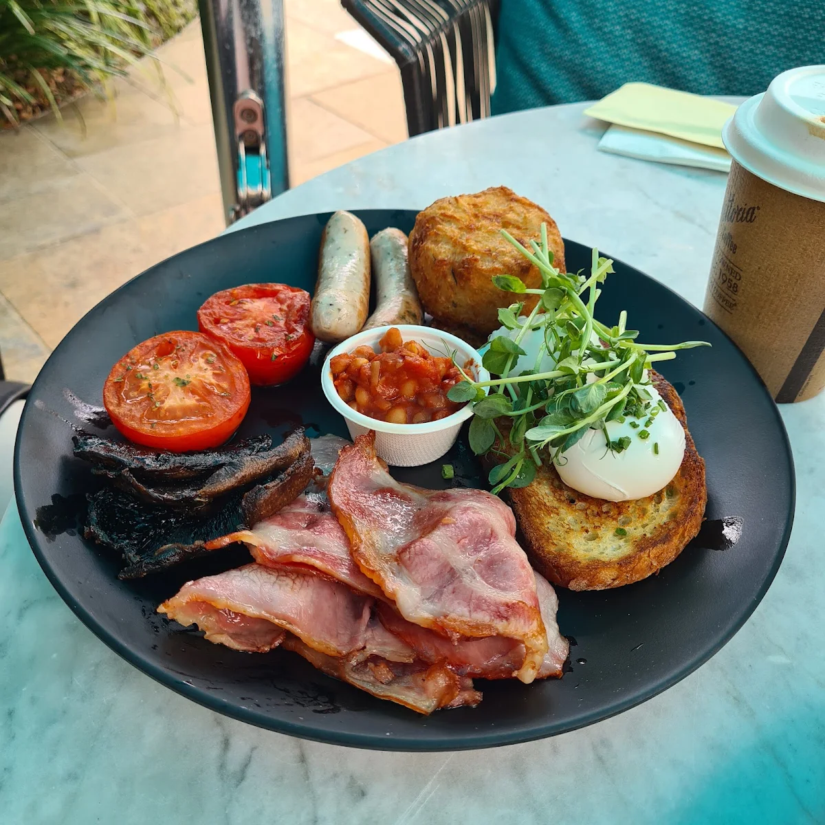 Food & drink, Poolside Bar & Grill