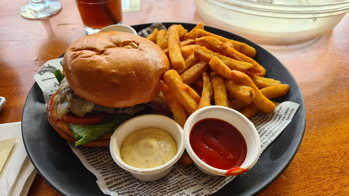 Food & drink, Poolside Bar & Grill