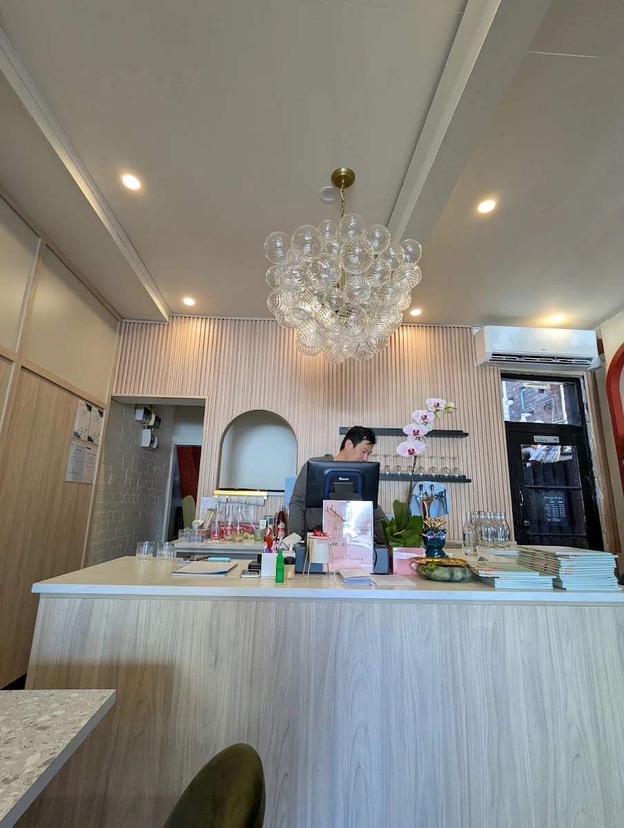 Vibe, Be Mon's Northern Thai Cuisine