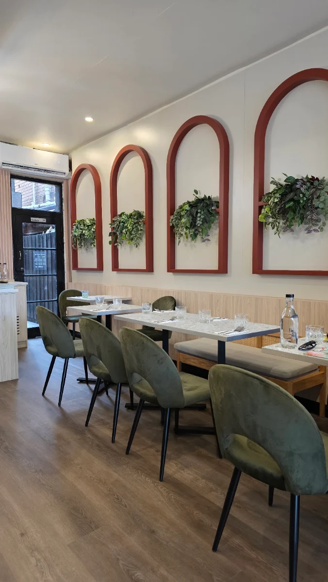 Vibe, Be Mon's Northern Thai Cuisine