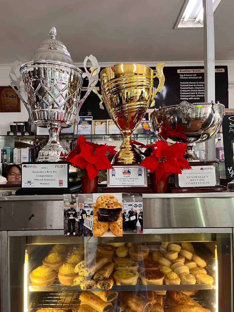 Vibe, Buddy Bakery