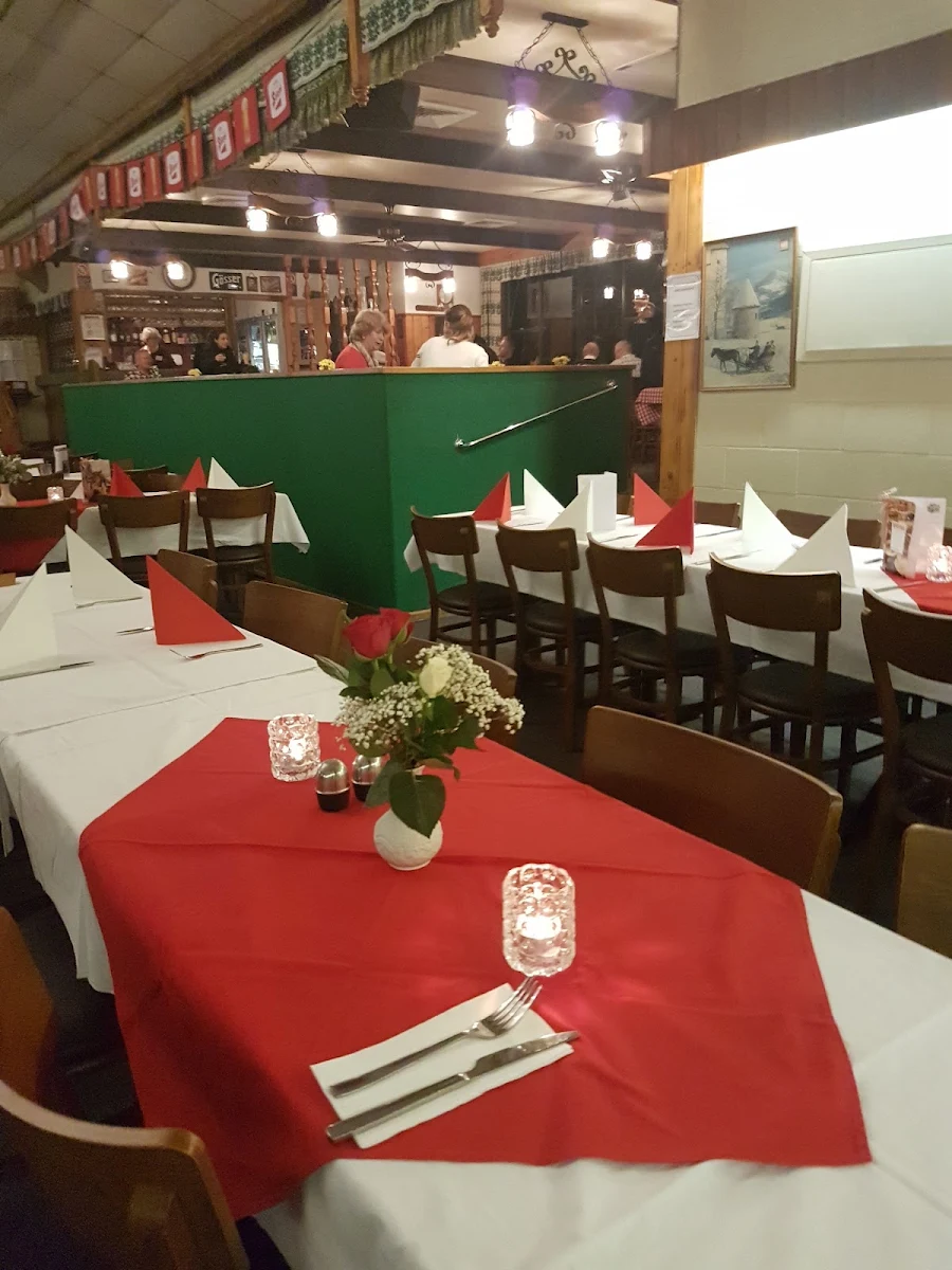 Vibe, Austrian Club Restaurant