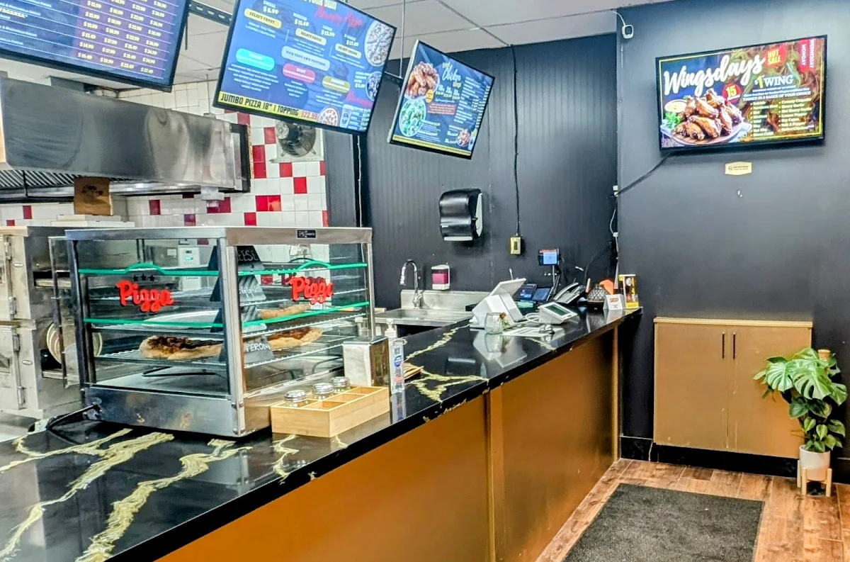 Vibe, Pizza Therapy