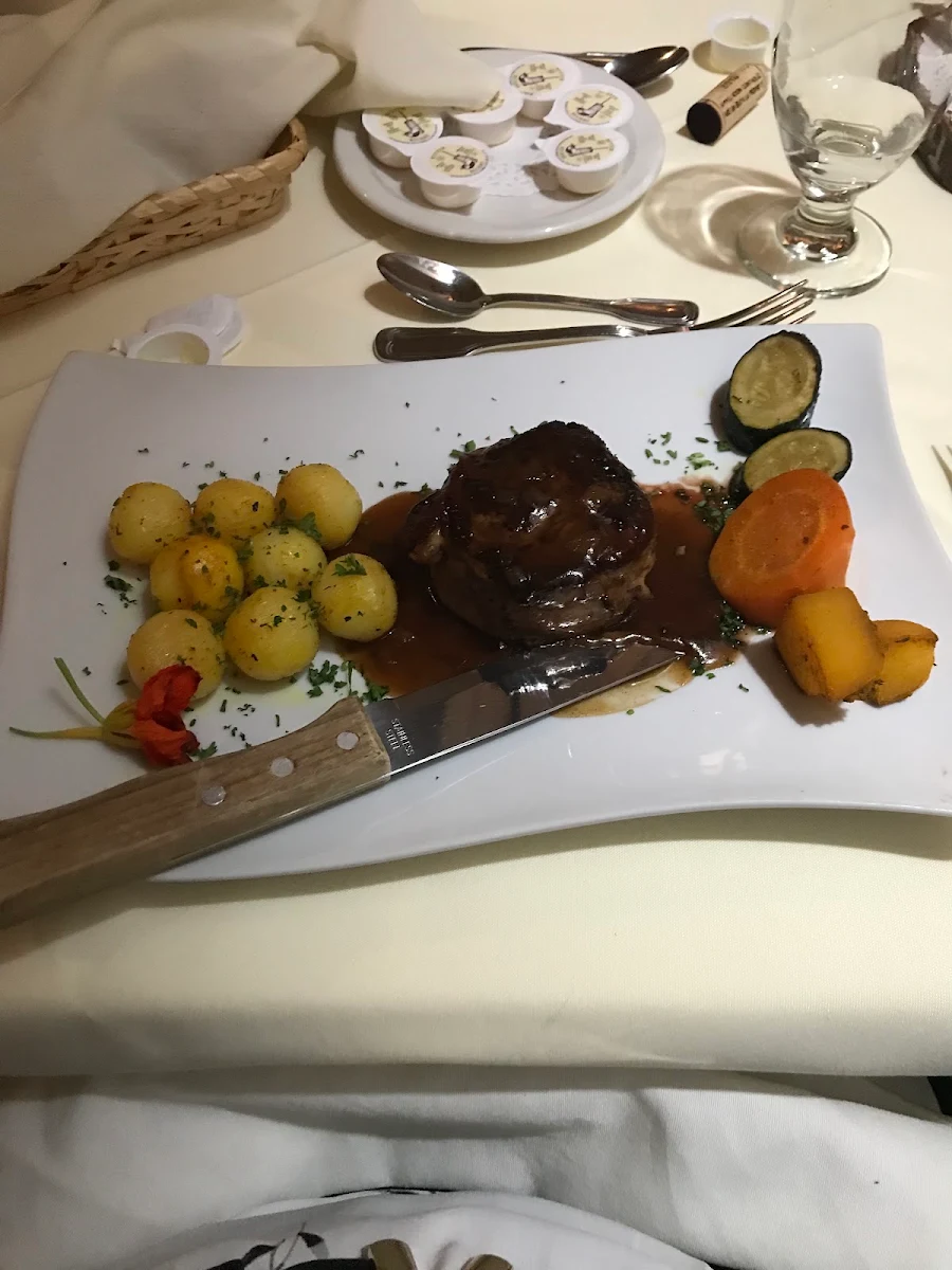 Food & drink, Restaurant Le Parvis Du Vieux Clocher