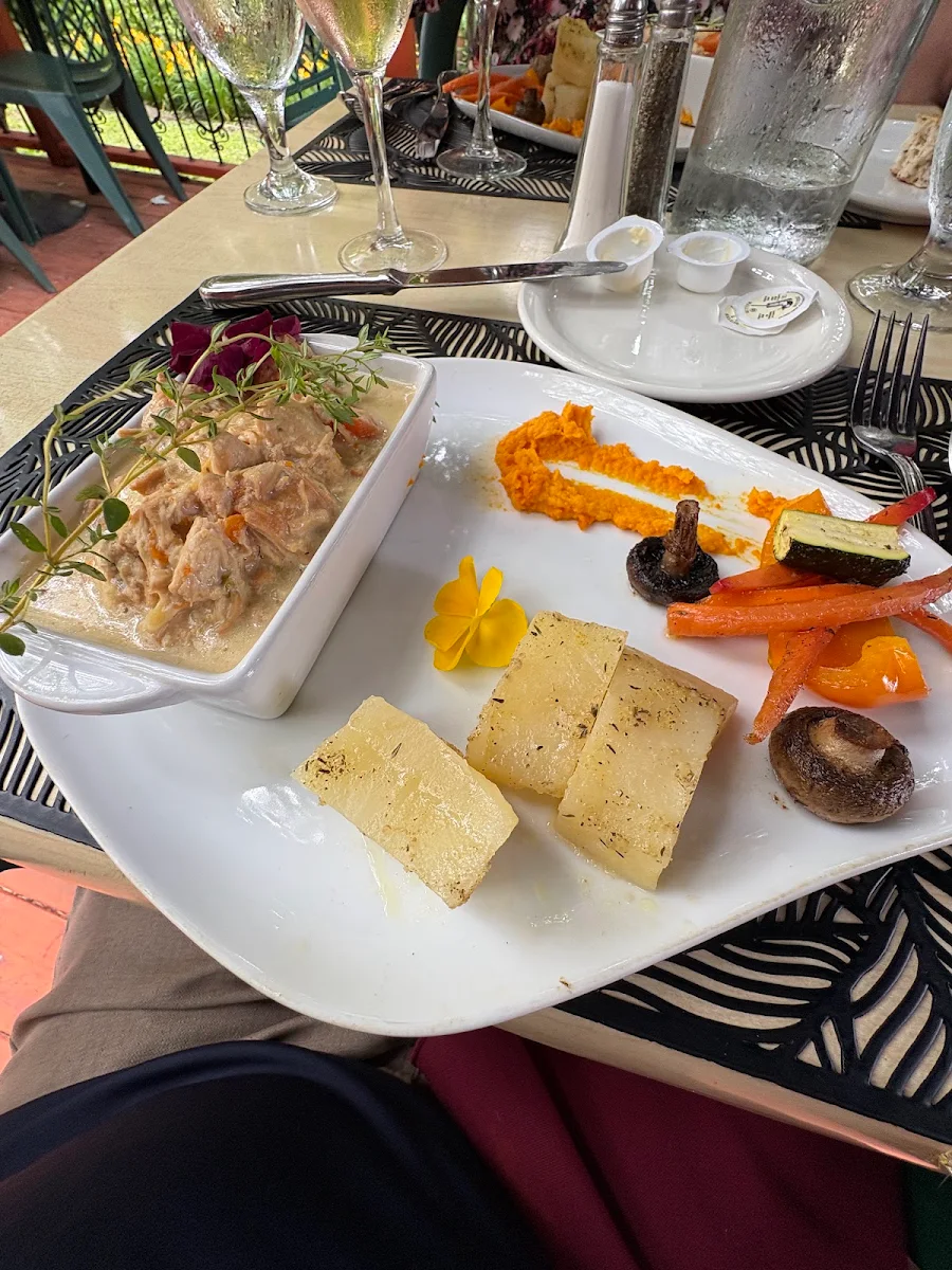 Food & drink, Restaurant Le Parvis Du Vieux Clocher