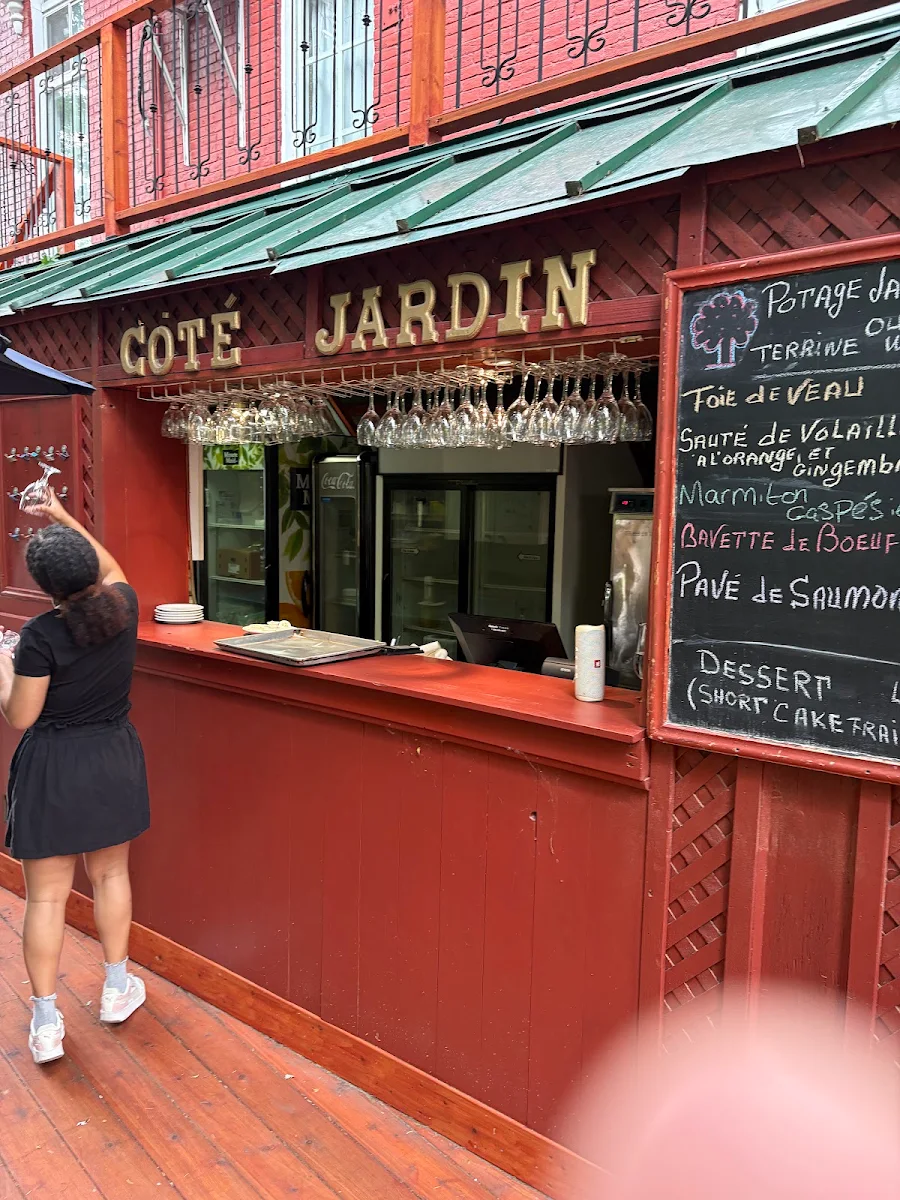 Menu, Restaurant Le Parvis Du Vieux Clocher